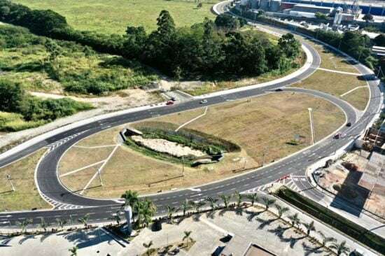 Jacareí recebe nova rotatória da Avenida Engenheiro Davi Monteiro Lino