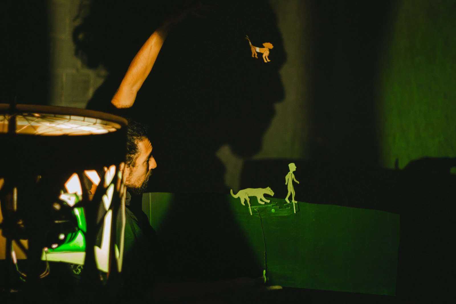Peça “O Segredo da Chuva” reflete sobre questões ambientais a partir de conto infantil e Teatro de Sombras