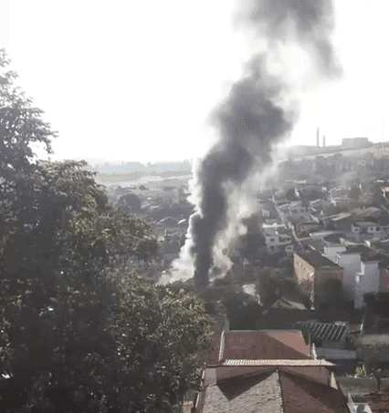 Vídeo: Escola Tito Máximo sofre incêndio em Jacareí