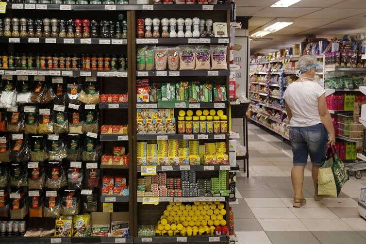 Abras elabora lista de 38 produtos da cesta básica que podem ter isenção na reforma tributária