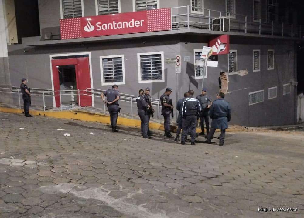 Polícia Civil prossegue na busca da quadrilha que explodiu bancos em Santa Branca