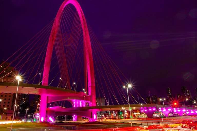 Arco da Inovação será iluminado de rosa no dia da estreia do filme da Barbie