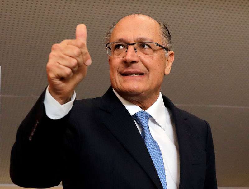 Alckmin participa de missa em Aparecida; Tarcísio e Ricardo Nunes faltam ao evento por motivos pessoais e climáticos