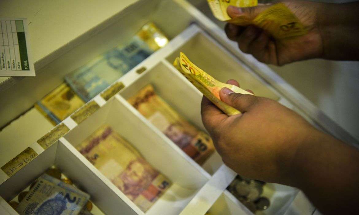 Desenrola Brasil começa a operar na segunda-feira, 17