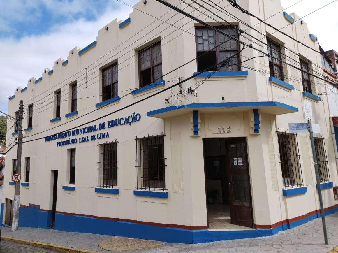 Após denúncia, Prefeitura de Paraibuna rescinde contrato com empresa por irregularidades na compra de merenda
