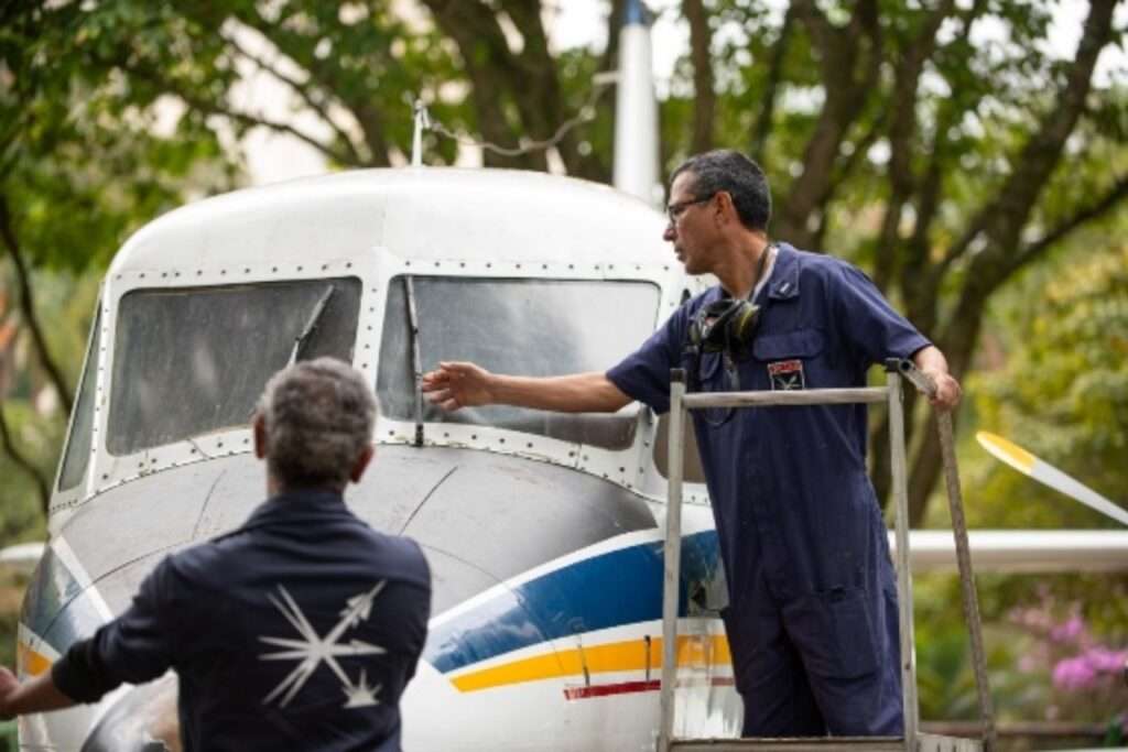 FAB conclui revitalização dos aviões e foguetes no Parque Santos Dumont em São José dos Campos