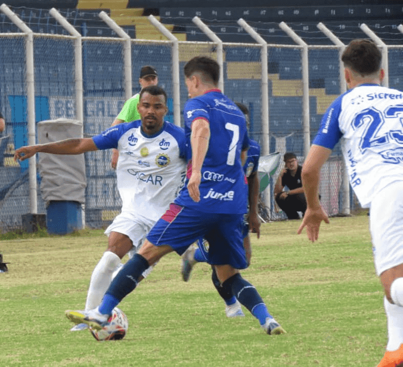 São José vence e é vice-líder do grupo na Copa Paulista