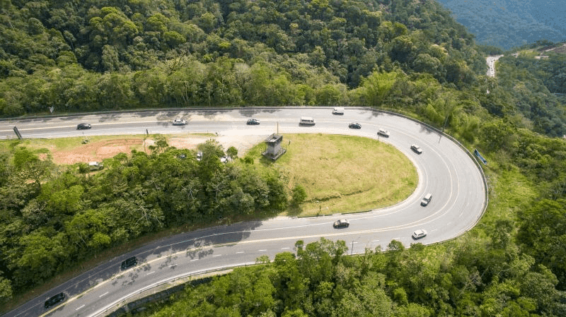 Rodovia dos Tamoios tem trecho da ‘Serra Antiga’ liberada, após interdição