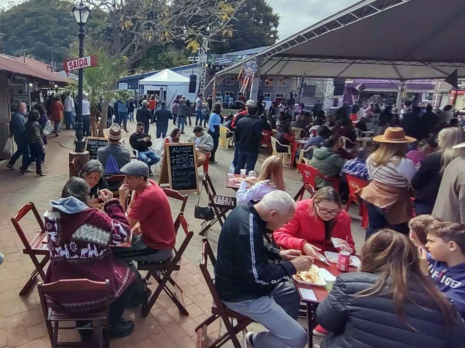 Festa do Folclore e Festival Gastronômico do Cambuci são destaques neste mês de agosto em Paraibuna