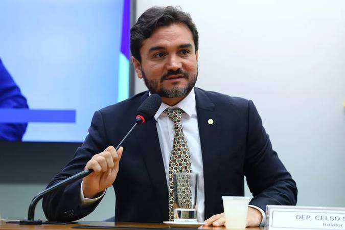 Ministro Celso Sabino vem ao Senado apresentar plano para o turismo na próxima semana