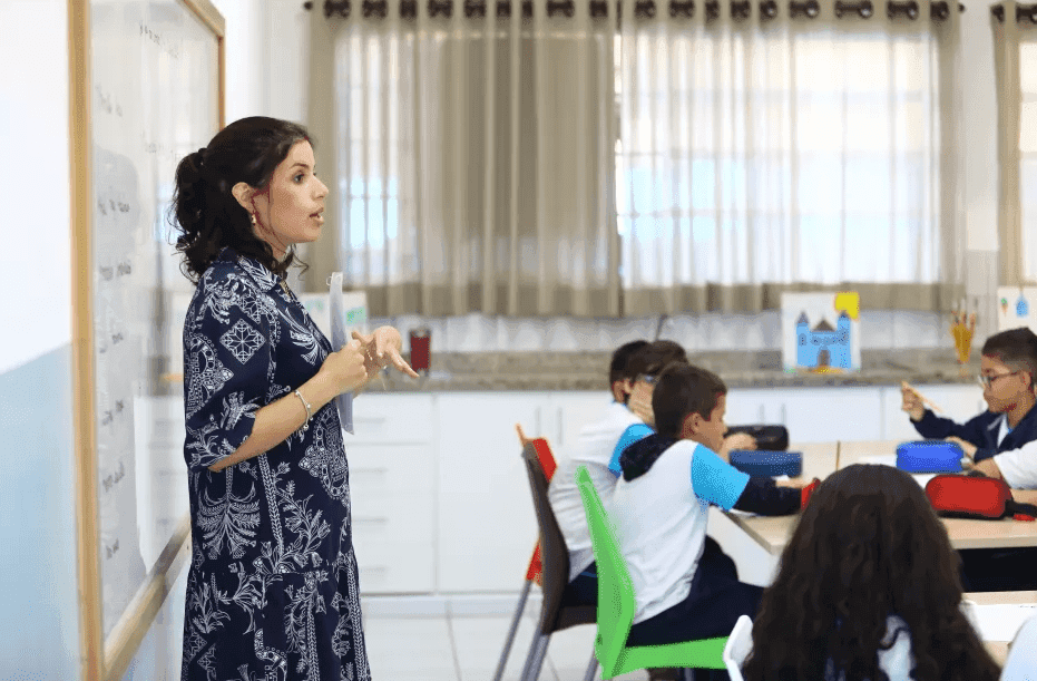 Prefeitura de São José vai contratar 55 novos professores