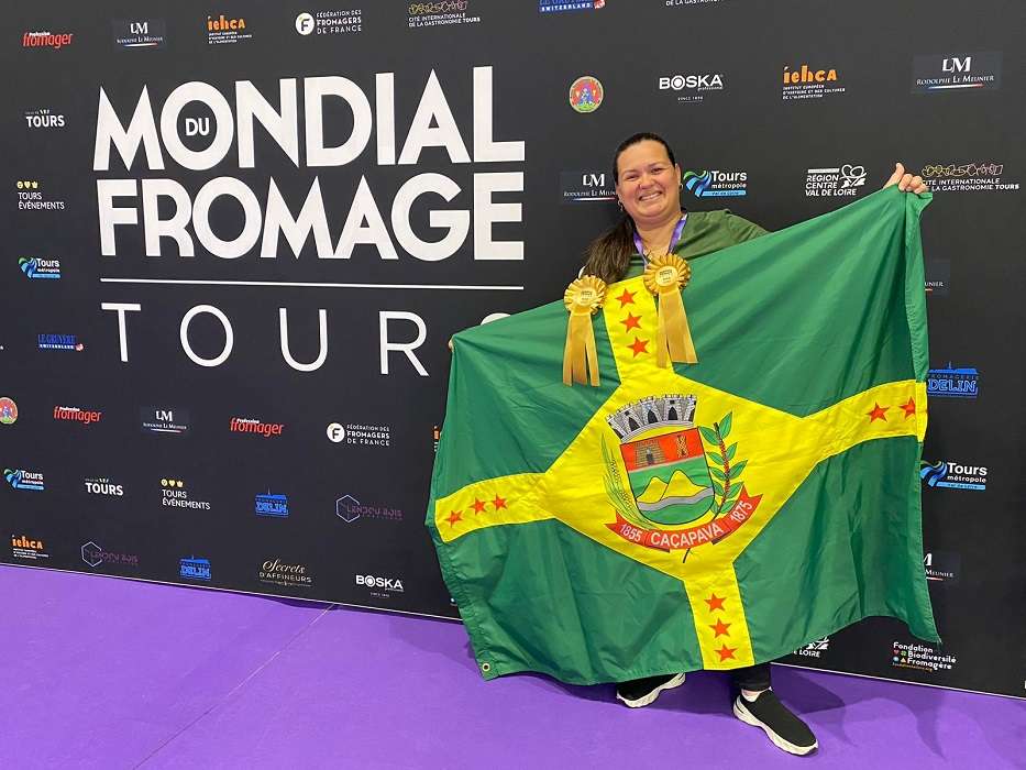Produtores de Caçapava ganham medalhas de ouro no Mundial de Queijos, na França