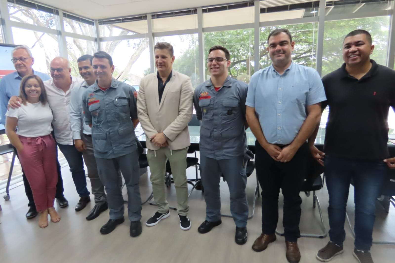 Pinda renova convênio e planeja construir nova sede para Corpo de Bombeiros