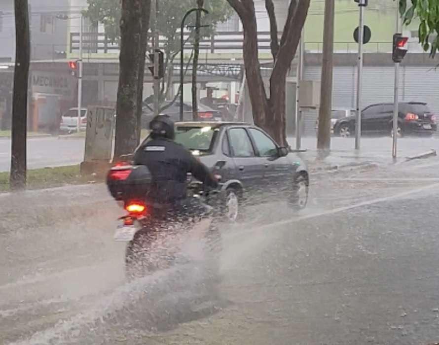 Chuva do feriado resultou em mais de 2 mil ocorrências no Vale do Paraíba