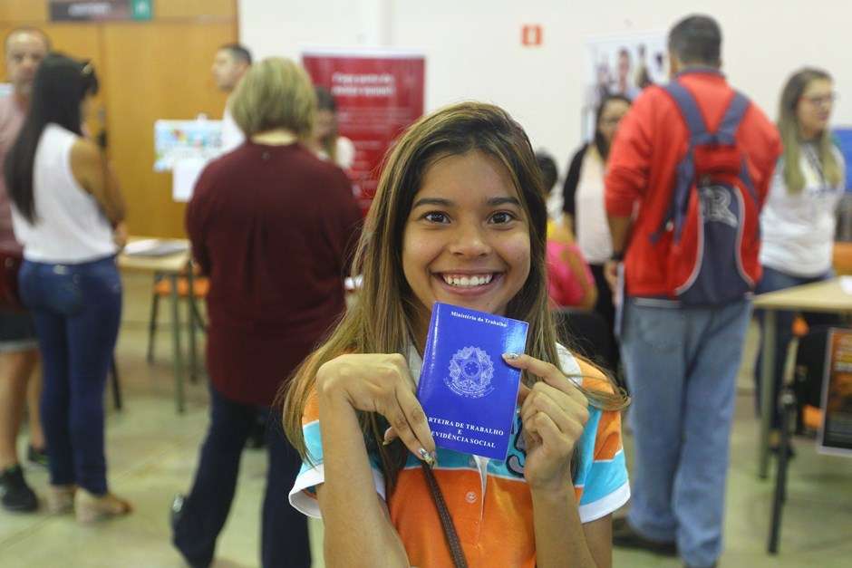 Prefeitura realiza feira para inclusão profissional de PCDs em São José