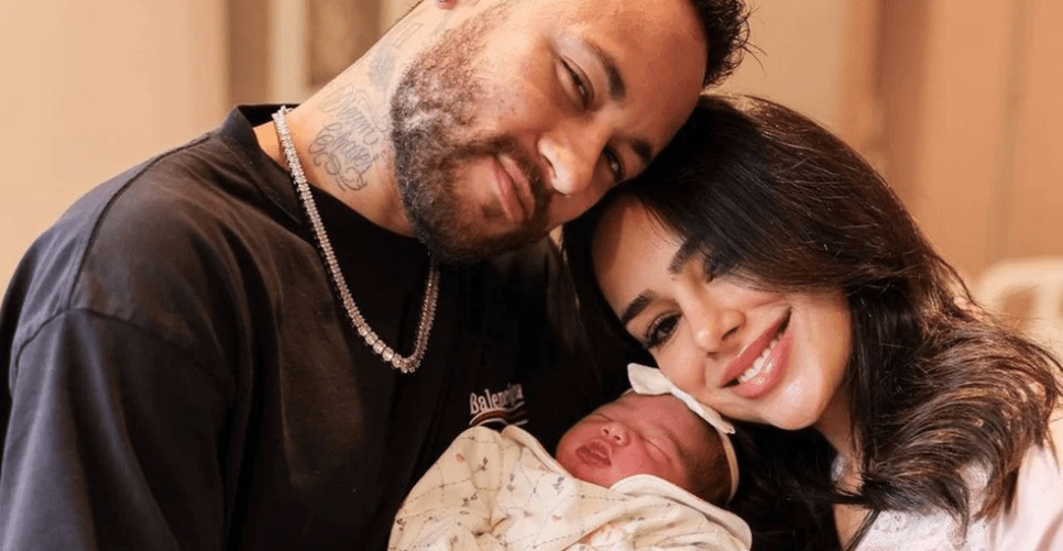 Nasce filha de Neymar e Bruna Biancardi em São Paulo