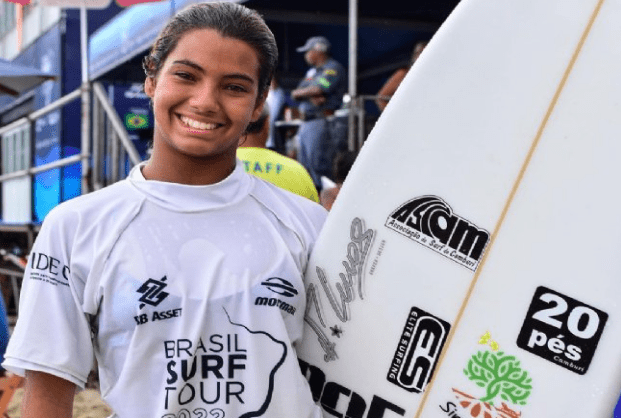 Surfista sebastianense é primeira bicampeã paulista Sub-18 na história do Hang Loose Surf Attack