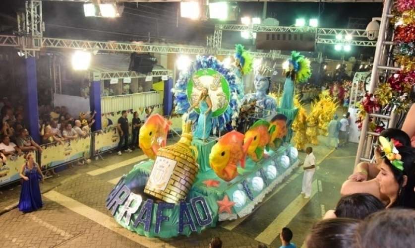 Ilhabela terá desfile de blocos e escolas de samba em março de 2024