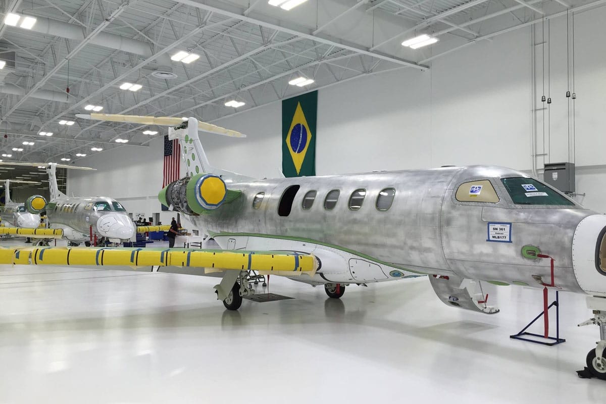 Embraer tem vagas abertas em São José e Taubaté