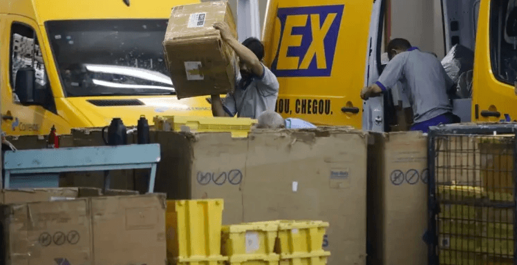Empregados dos Correios desistem de greve na véspera da Black Friday
