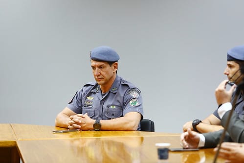 Moradores confrontam Polícia Militar no Banhado em São José dos Campos durante demarcação de áreas