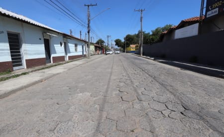 Jacareí assina licitação dos projetos de obras para duplicação da Av. Malek Assad e asfaltamento da Rua Padre Eugênio