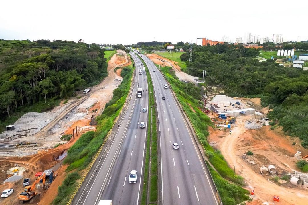 Concessionária inicia construção na Dutra de galerias do Córrego Ressaca