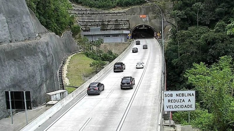 Alerta aos motoristas: Rodovia dos Tamoios terá interdição na quinta-feira devido a carga especial