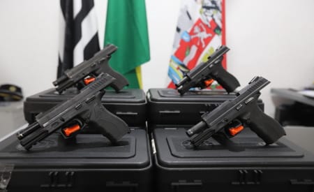Guarda Civil de Jacareí recebe doação de armamento do Governo do Estado