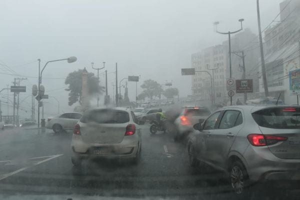 Inmet emite alertas de chuvas no Vale e Litoral Norte