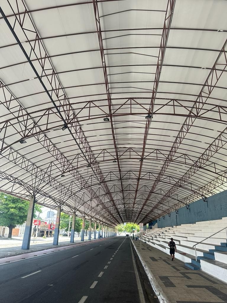 Prefeitura de Taubaté conclui a troca da cobertura da Avenida do Povo