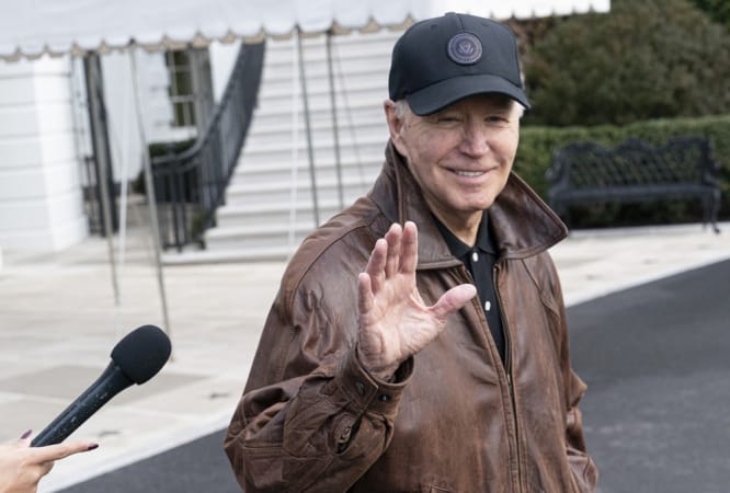 Biden vence primárias do Partido Democrata na Carolina do Sul