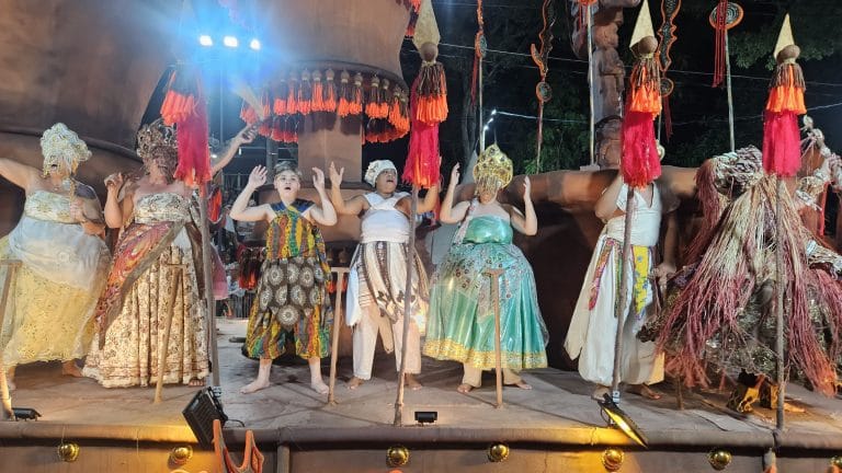 Embaixada do Morro é bicampeã do Carnaval de Guaratinguetá