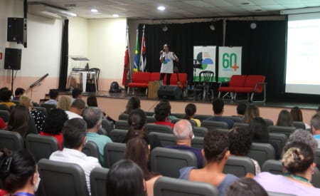 Jacareí recebe certificado de membro da Rede Global para Cidades e Comunidades Amigas das Pessoas Idosas