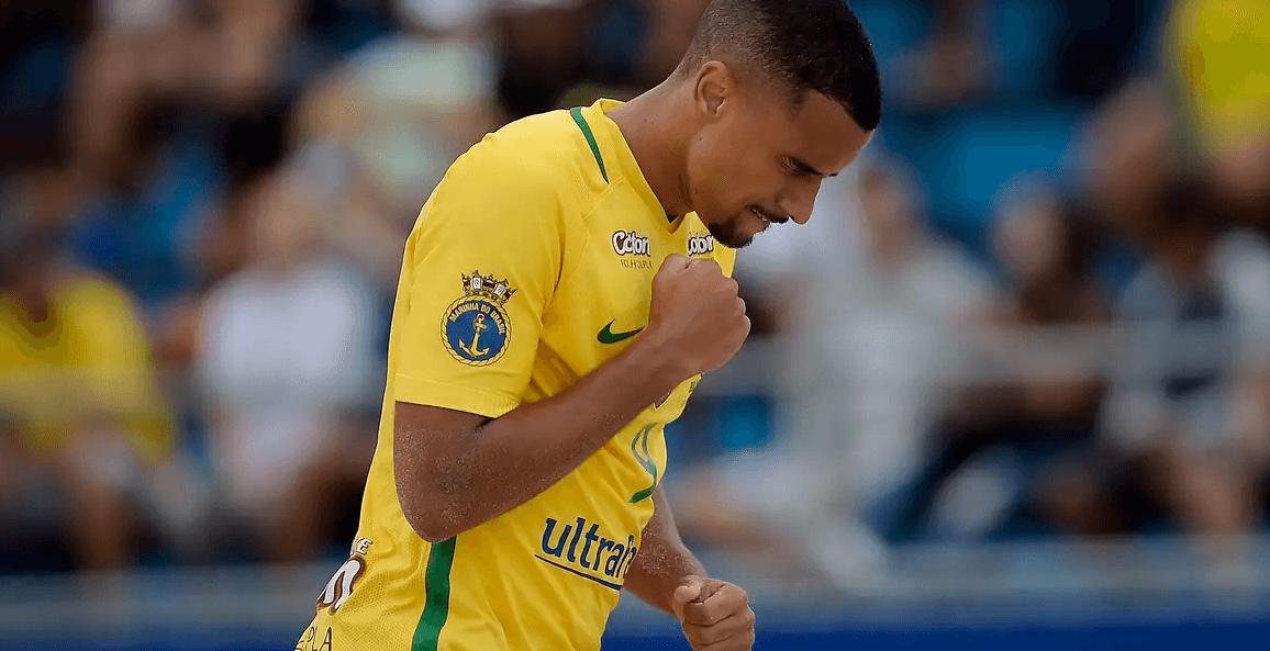 Rodrigo e Adriele são escolhidos melhores do mundo no Beach Soccer