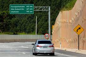 Rodovia dos Tamoios contará com operação especial para o Carnaval; mais de 200 mil veículos são esperados no feriado