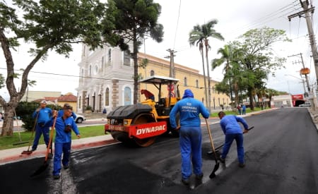 Obras na Praça da Matriz estão na fase final em Jacareí