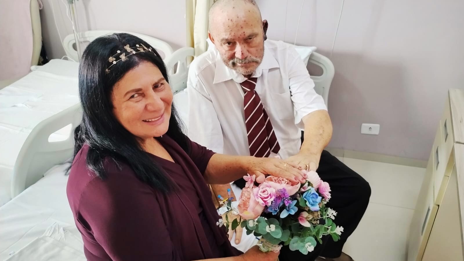 Hospital São Francisco realiza casamento dentro da internação da oncologia em Jacareí