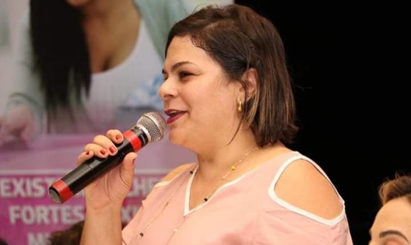 Flávia Pascoal (PL) retorna ao cargo de prefeita de Ubatuba e revela nova equipe de secretários para a administração