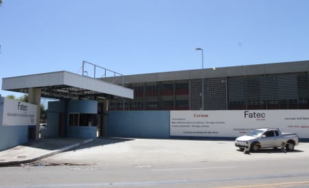 Fatec de Jacareí abre período para solicitação de isenção da taxa de inscrição do vestibular
