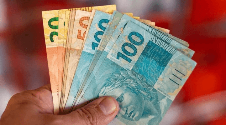 Governo de SP propõe salário mínimo estadual de R$ 1.874 para 2026