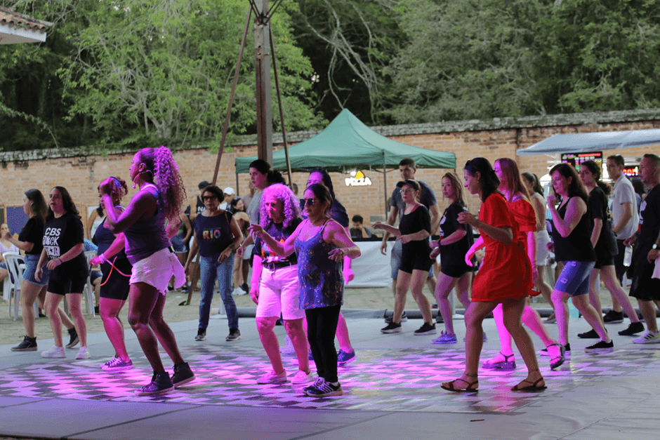 Passinhos do Retrô Dancing voltam ao Palco do Arquivo em São José