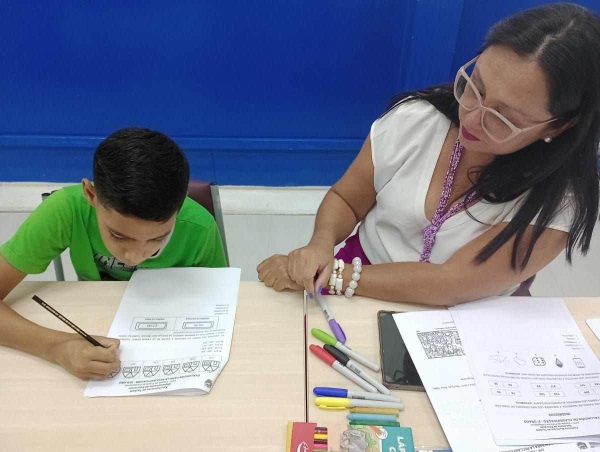 Taubaté matricula 21 imigrantes venezuelanos em escolas do município