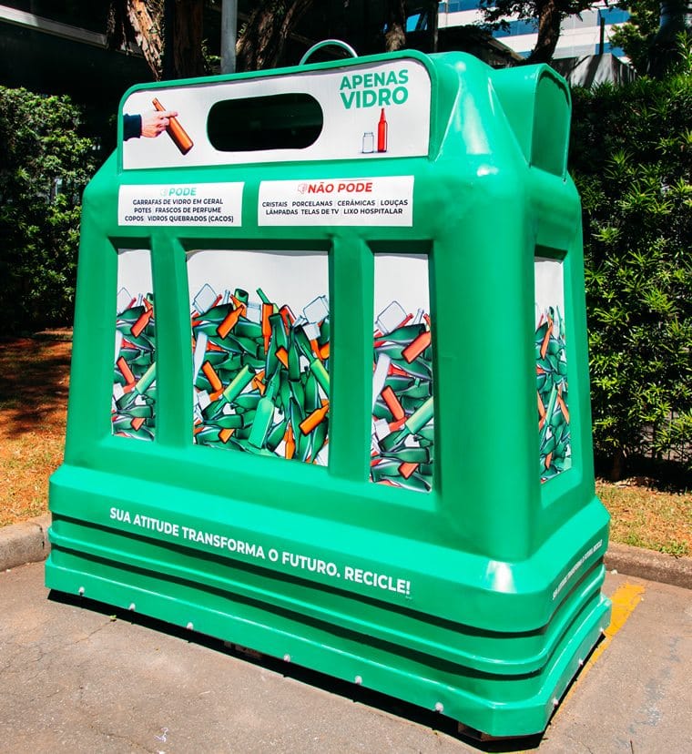 Guaratinguetá recebe pontos de coleta de vidro para reciclagem