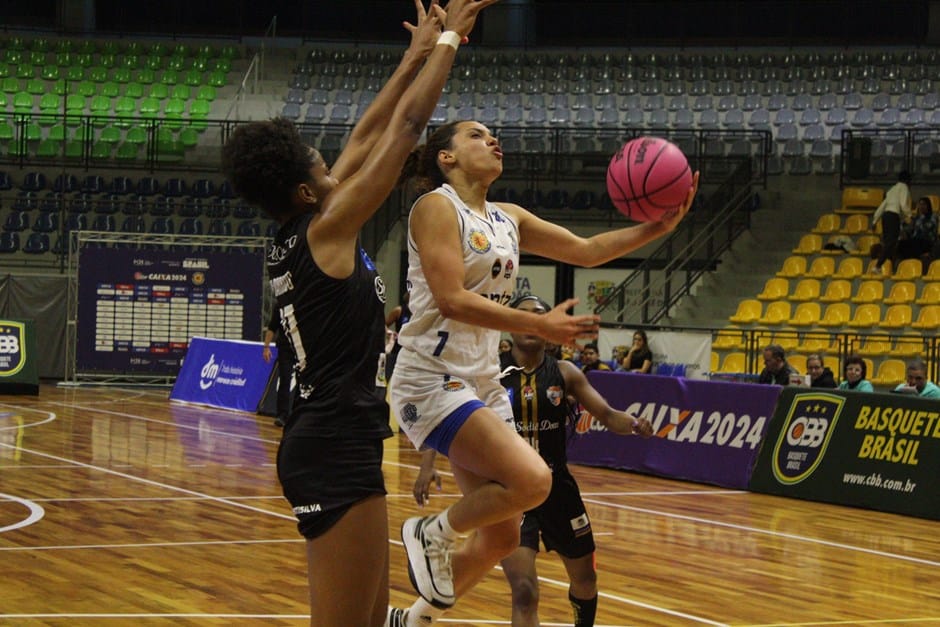 Basquete feminino de São José disputa vaga na final da Copa SP