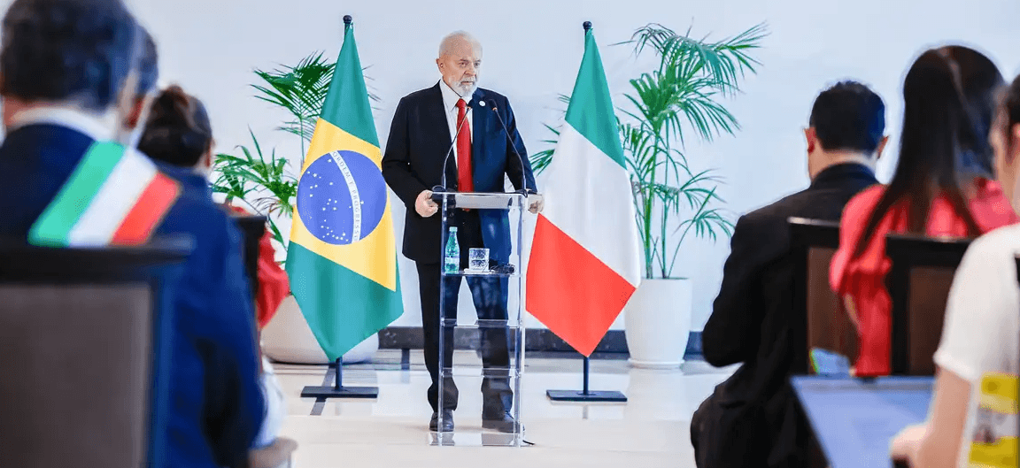 Lula classifica de insanidade proposta que equipara aborto a homicídio