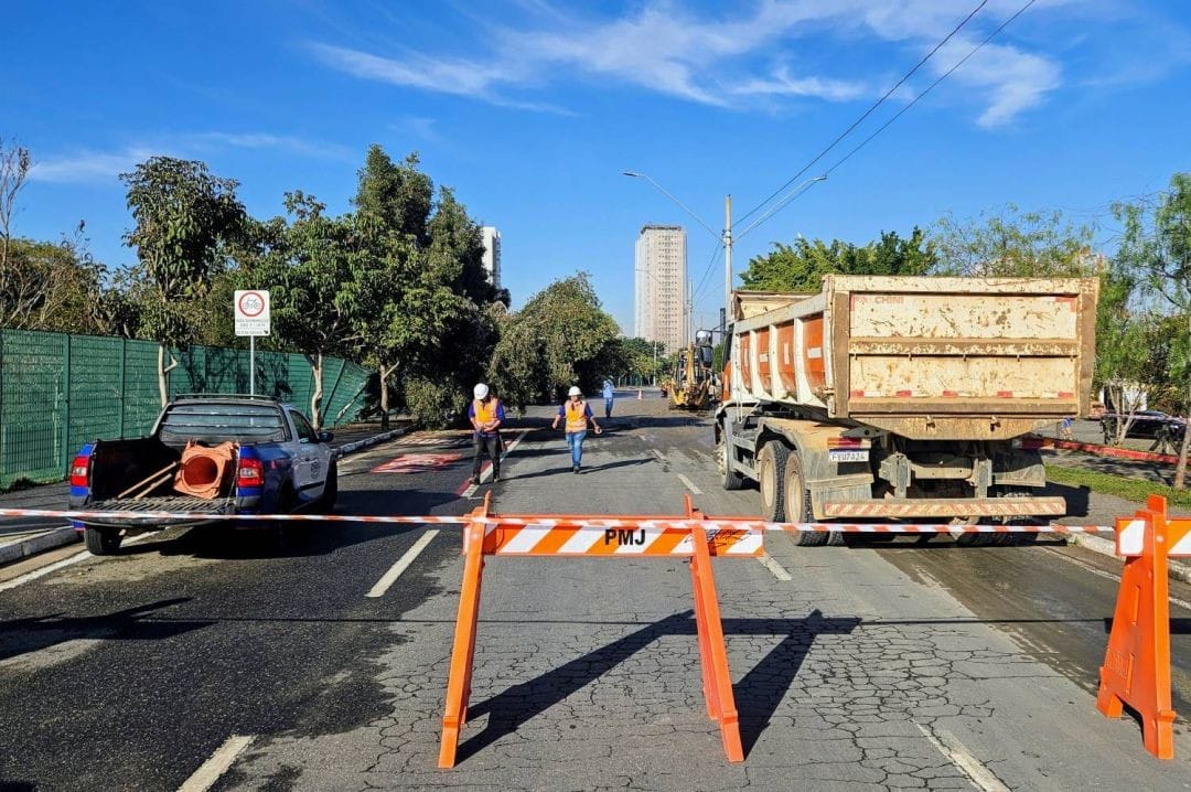 Jacareí enfrenta problemas de abastecimento de água mesmo após reparo em adutora