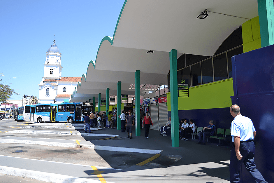 Condutores do Vale do Paraíba têm reunião para definir possível paralisação da categoria