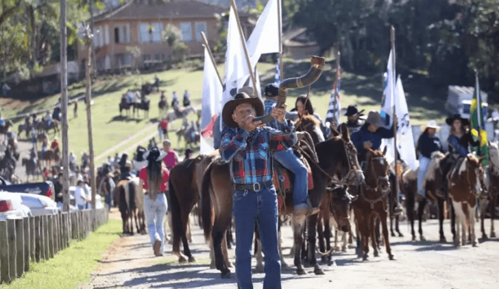 Festa do Tropeiro tem início no dia 8 em São Francisco Xavier