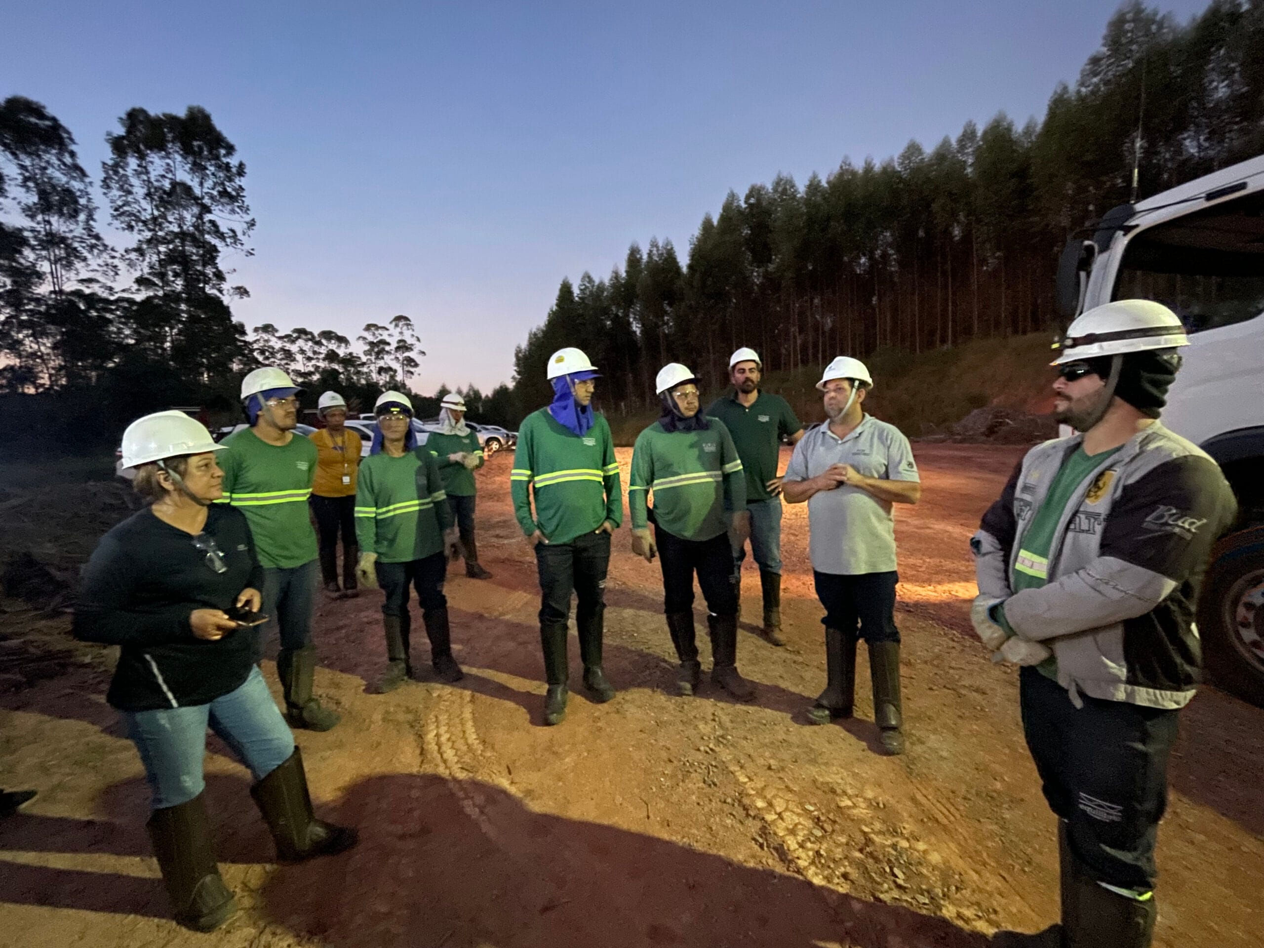 Suzano investe em tecnologia para prevenir e combater incêndios em suas áreas florestais